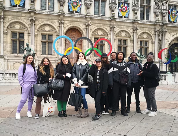 JEUX-OLYMPIQUES-JO-BTS-ECOLE-DE-COMMERCE-ETUDIANT-OPPORTUNITE-PARIS-ISSY-ISIFA